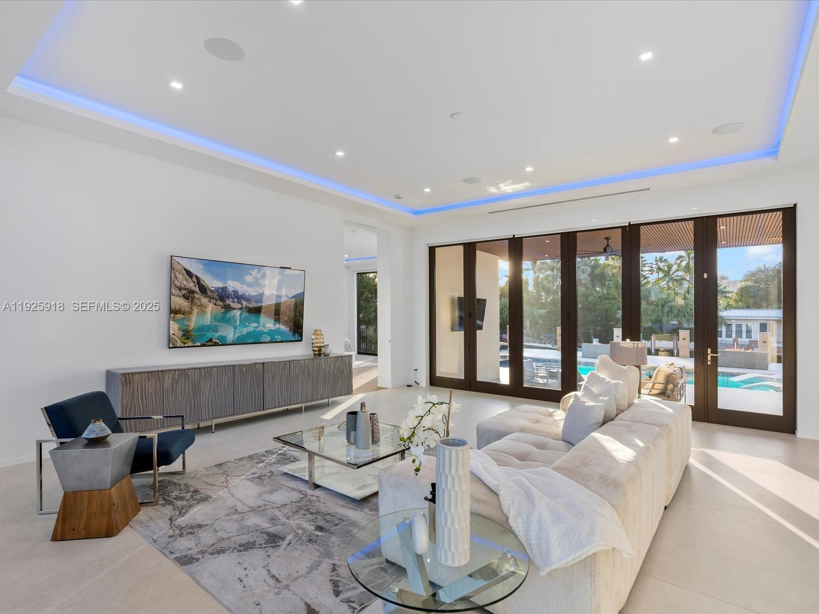VENICE RESUB OF BLKS 5 & - Residential