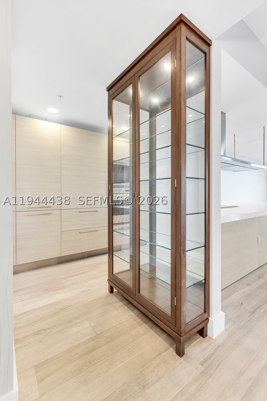 MARINA PALMS RESIDENCES - Residential