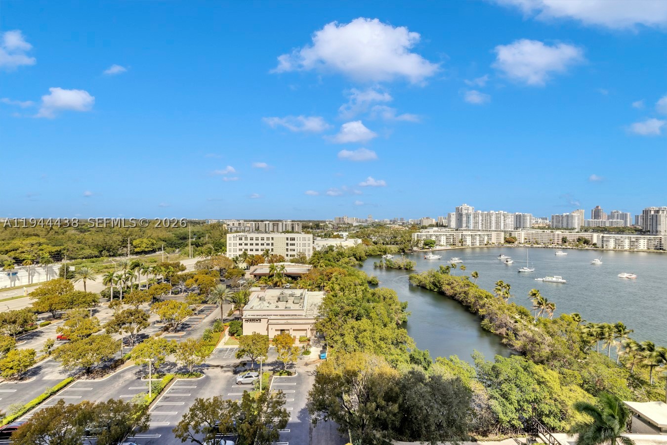 MARINA PALMS RESIDENCES - Residential