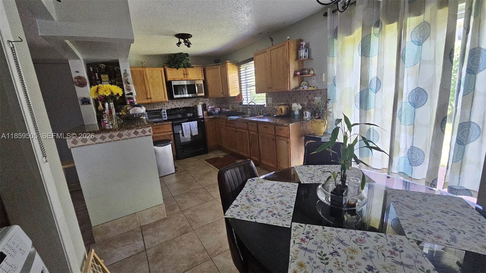 CROSS BRIAR I CONDO - Residential
