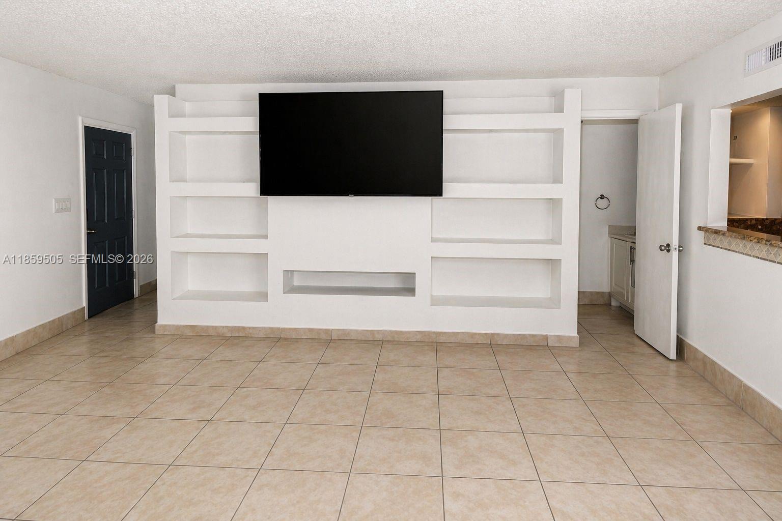 CROSS BRIAR I CONDO - Residential
