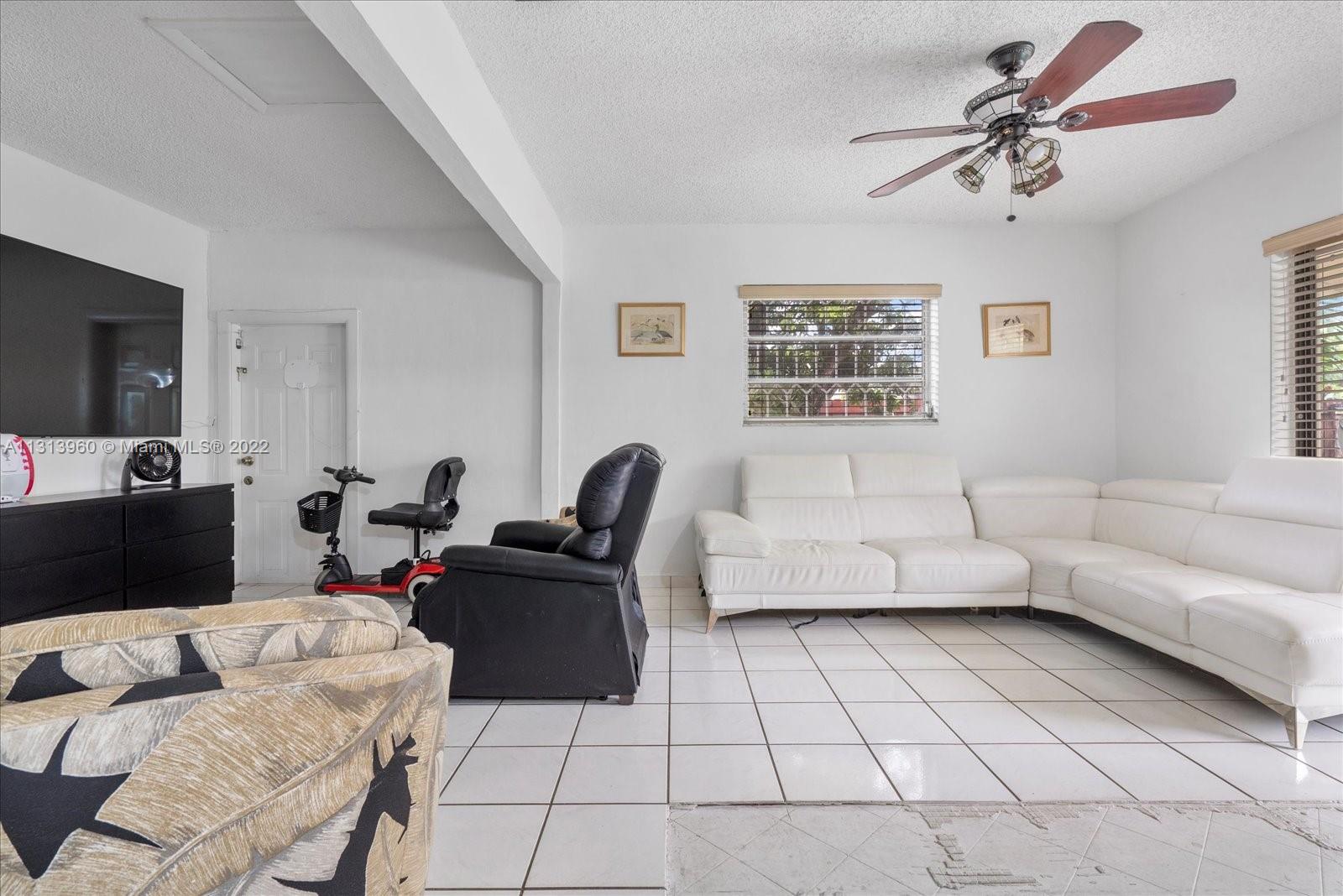 CANTELOPE SUB - Residential Lease