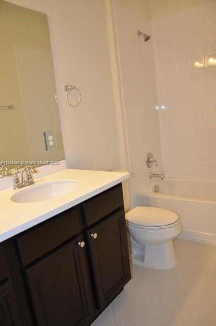 PARKVIEW AT HILLCRES - Residential Lease