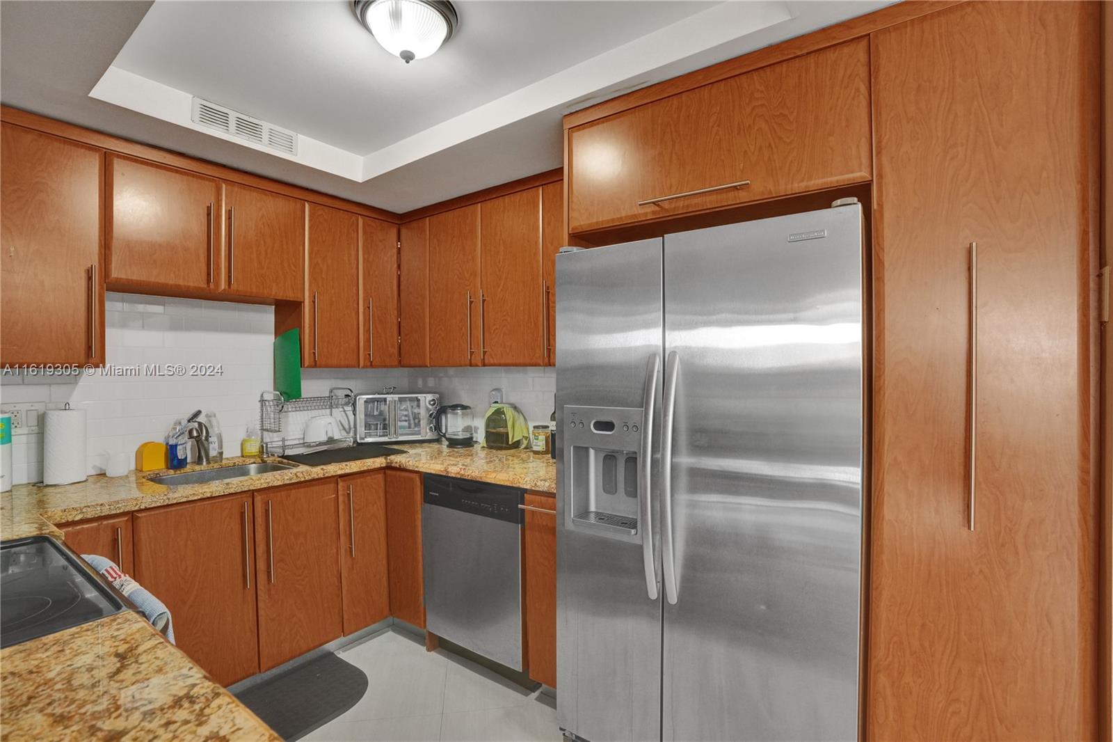 DORSET HOUSE CONDO - Residential Lease