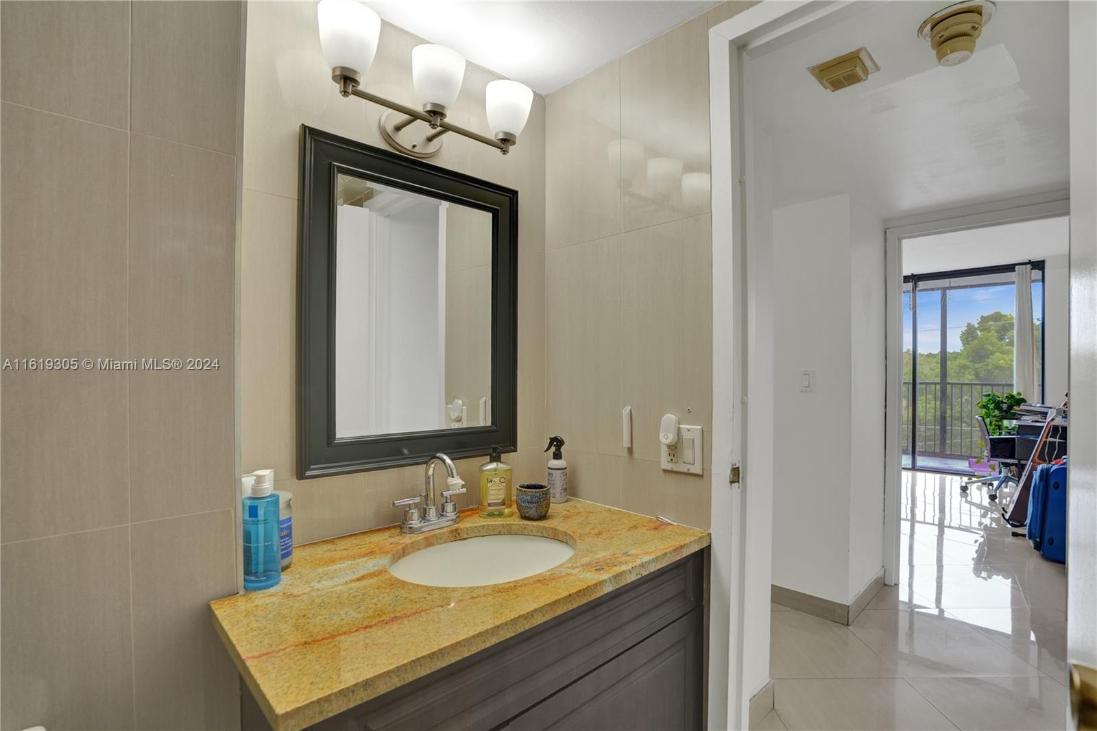 DORSET HOUSE CONDO - Residential Lease
