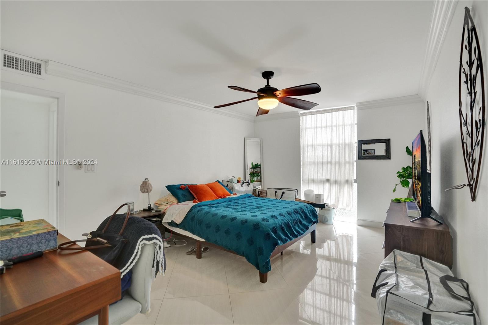 DORSET HOUSE CONDO - Residential Lease