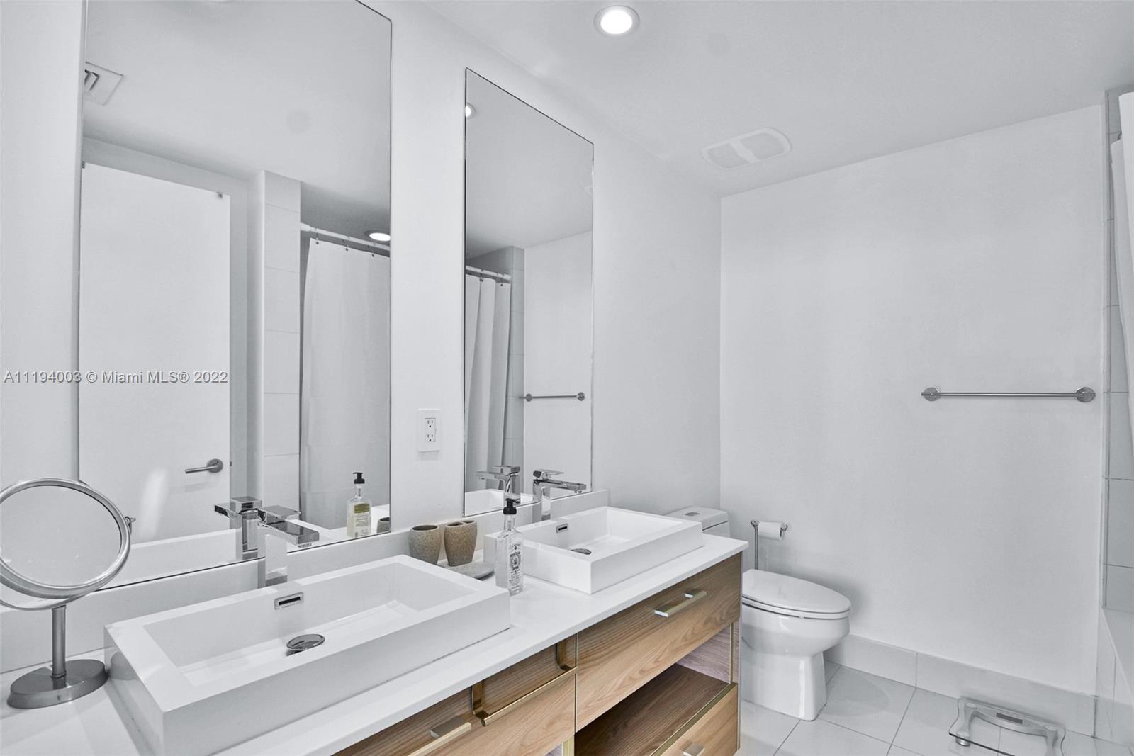 1300 S MIAMI AVENUE CONDO - Residential Lease