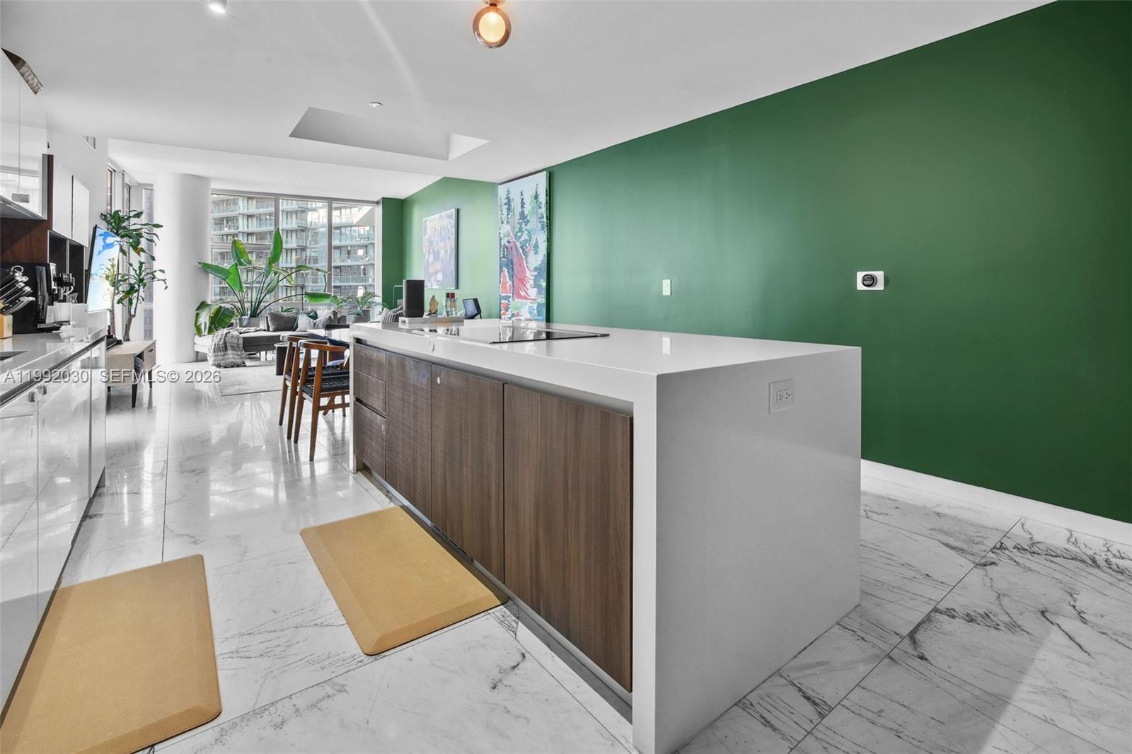 PARAMOUNT MIAMI WORLDCENT - Residential