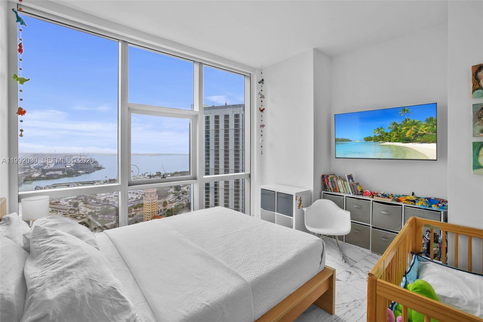 PARAMOUNT MIAMI WORLDCENT - Residential
