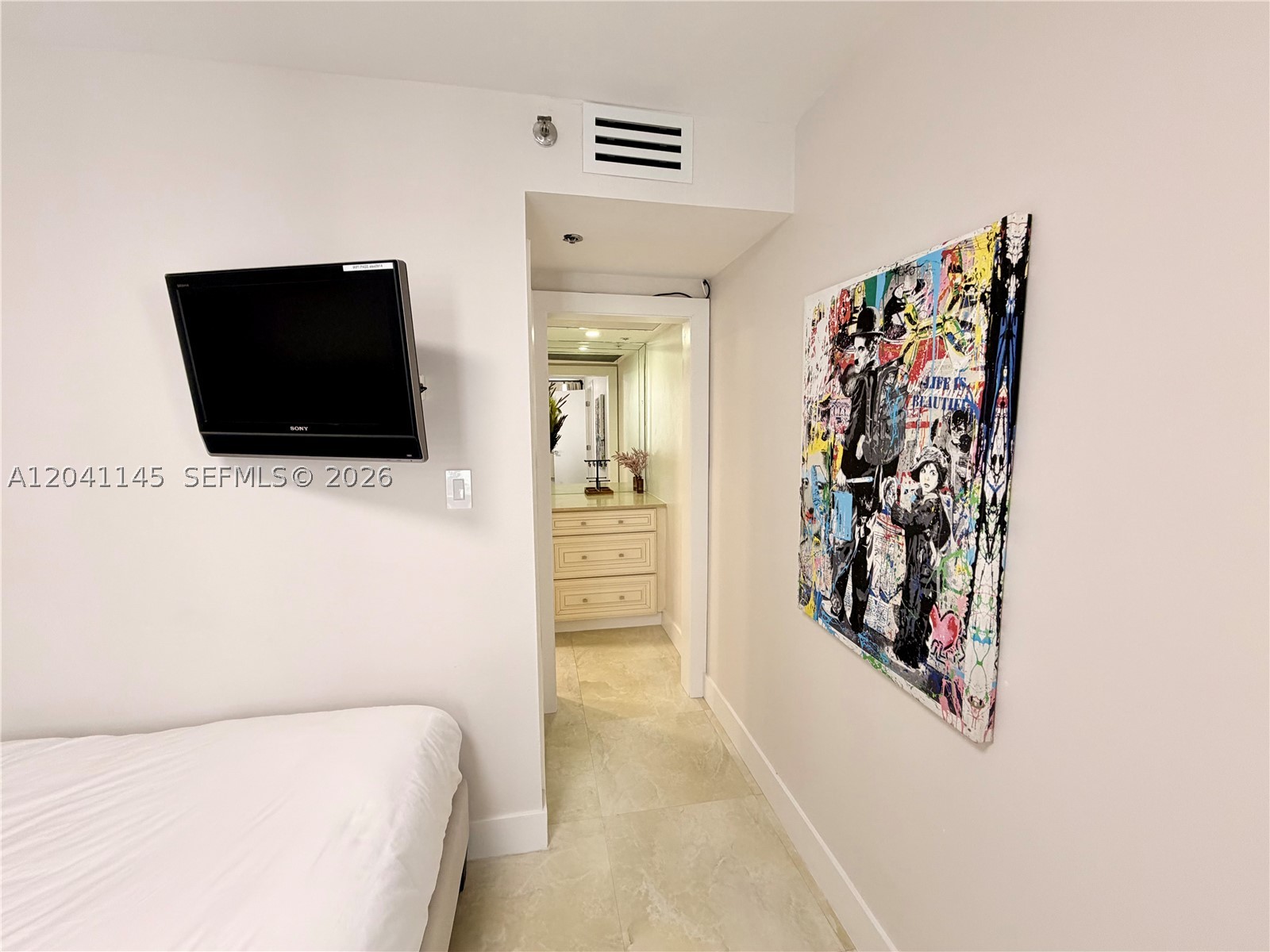 THE ALEXANDER CONDO - Residential