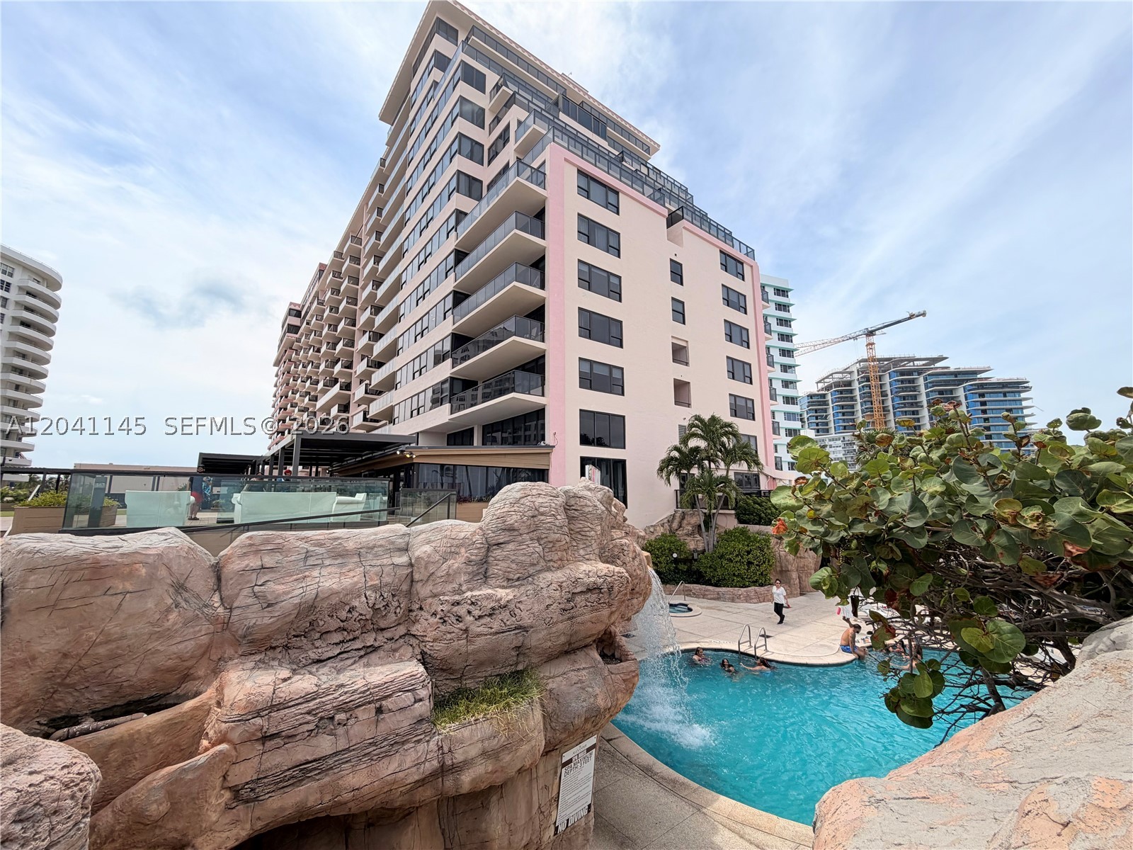 THE ALEXANDER CONDO - Residential