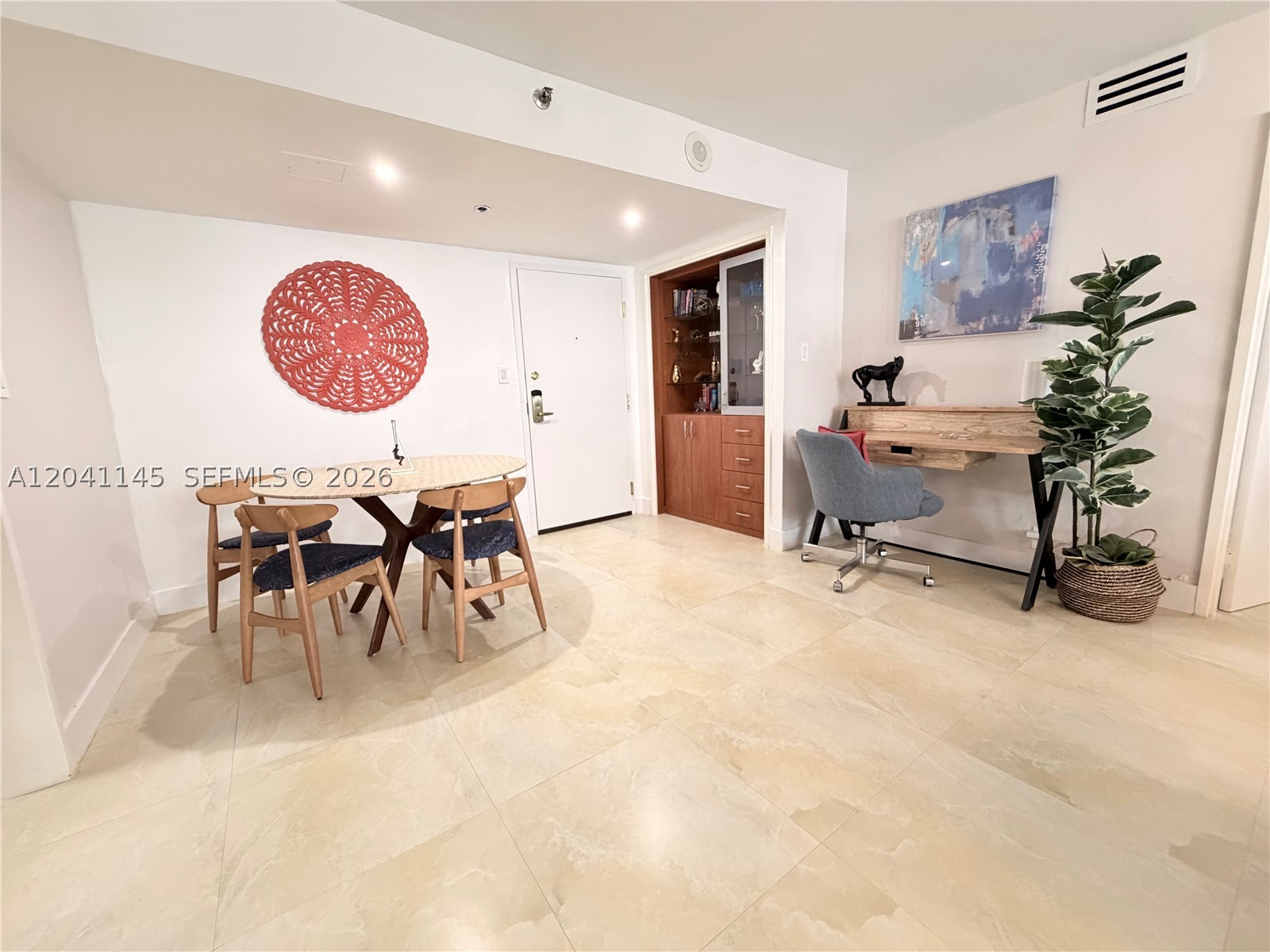 THE ALEXANDER CONDO - Residential