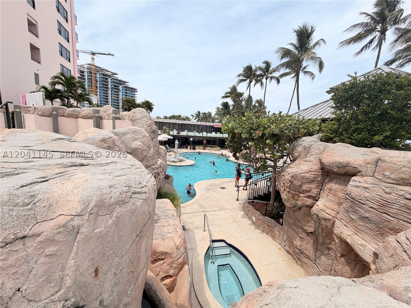 THE ALEXANDER CONDO - Residential