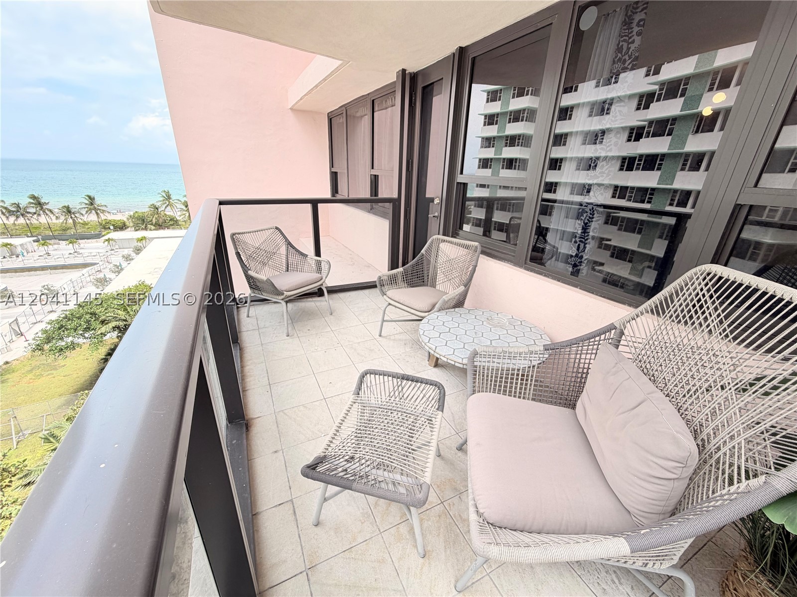 THE ALEXANDER CONDO - Residential