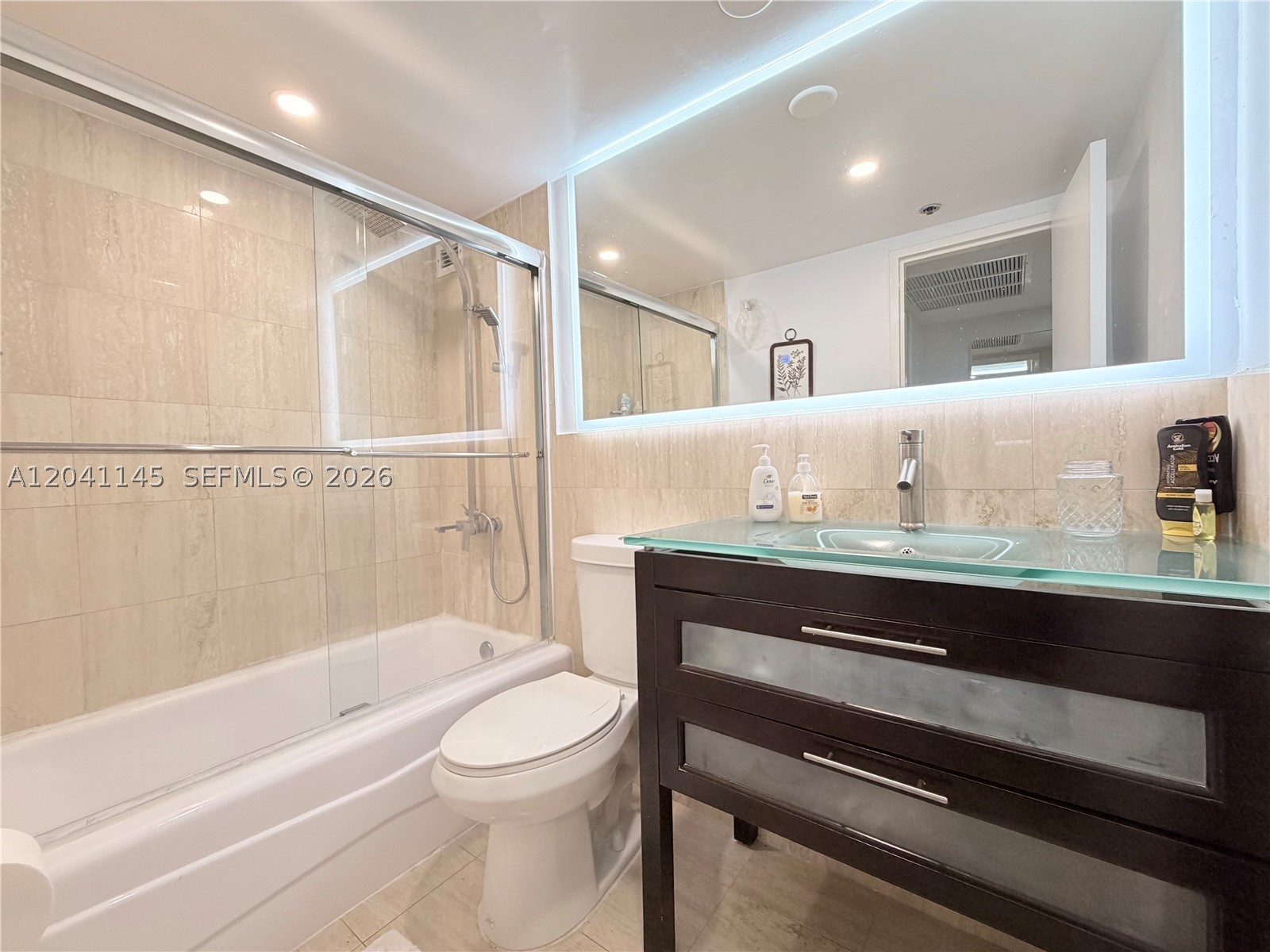 THE ALEXANDER CONDO - Residential