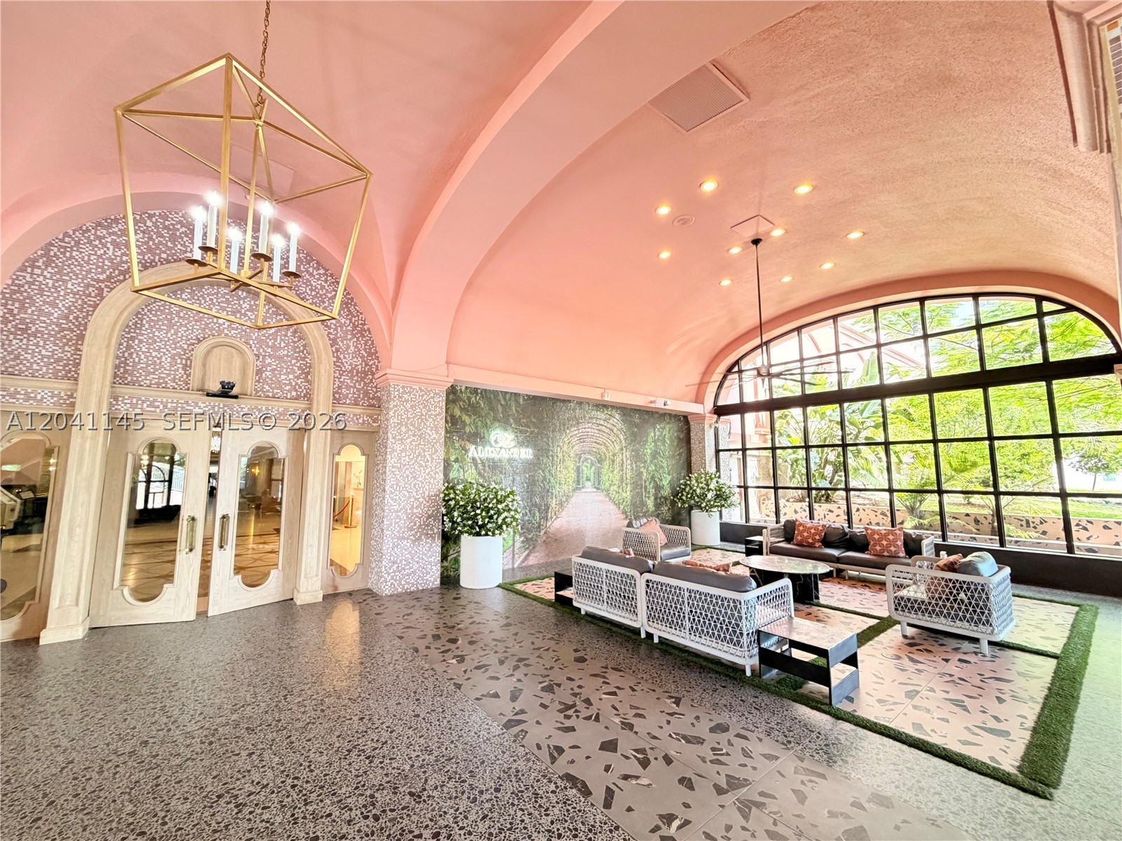 THE ALEXANDER CONDO - Residential