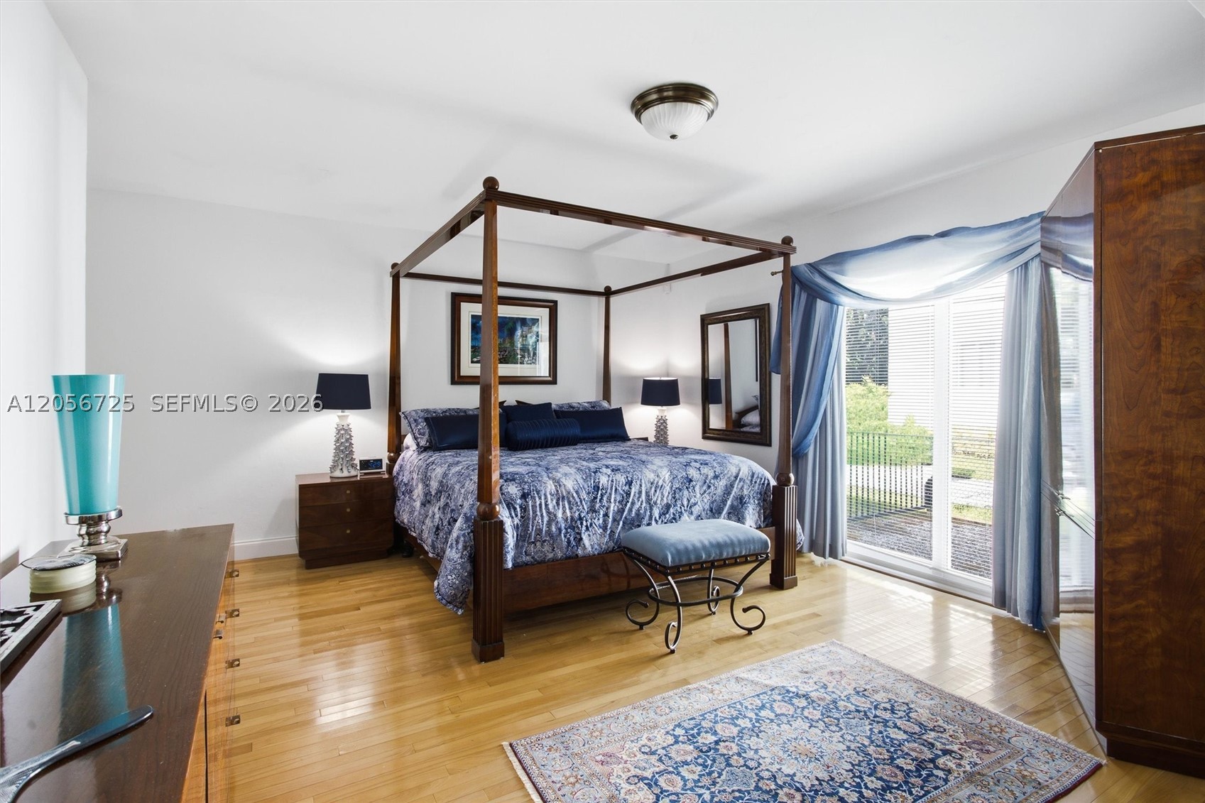 CORAL GABLES BISC BAY SEC - Residential