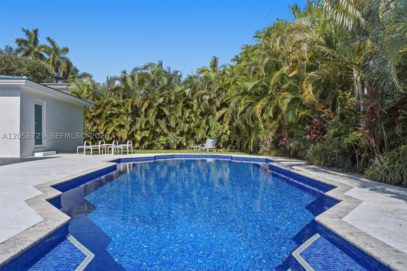 CORAL GABLES BISC BAY SEC - Residential