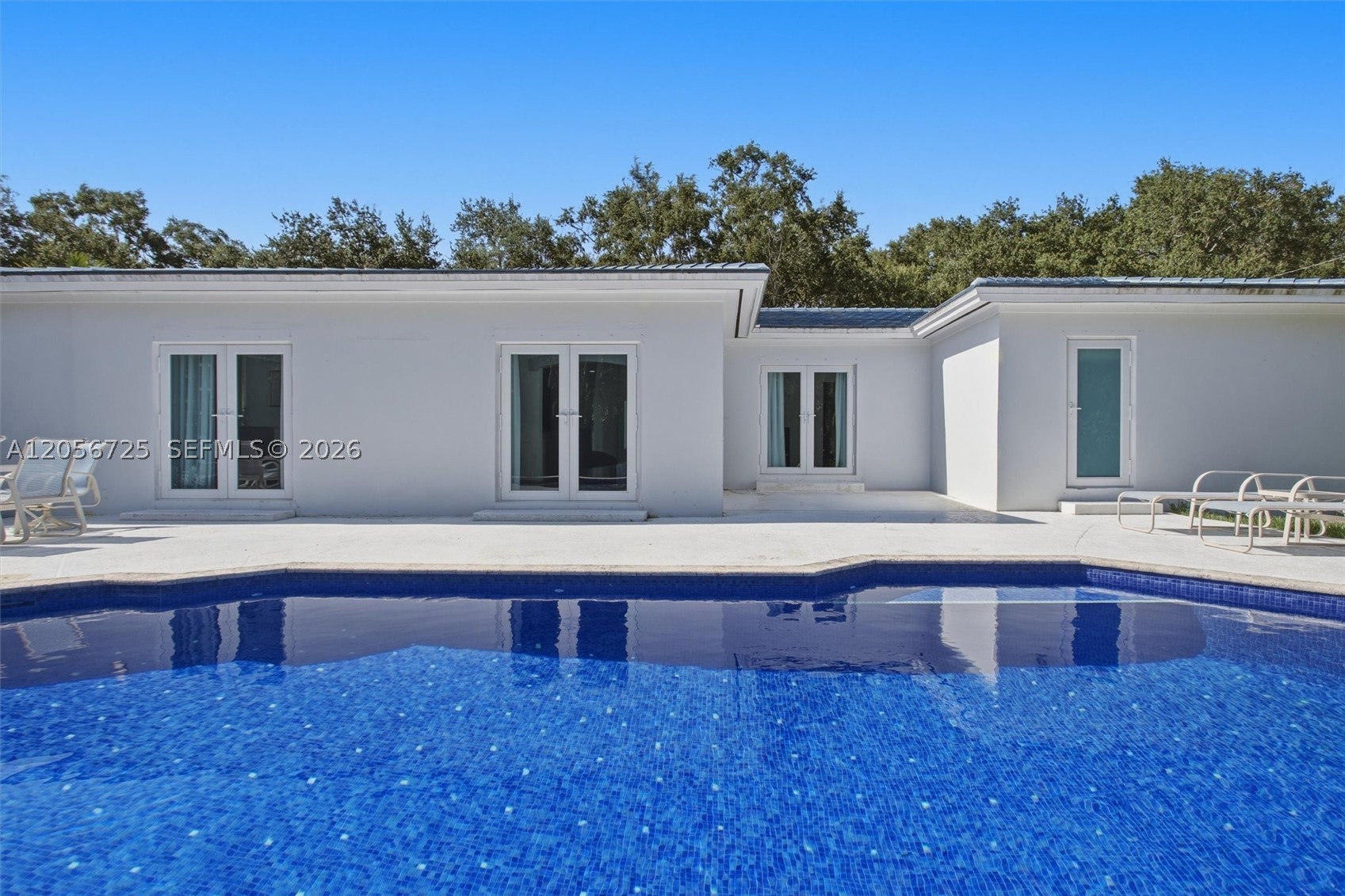 CORAL GABLES BISC BAY SEC - Residential