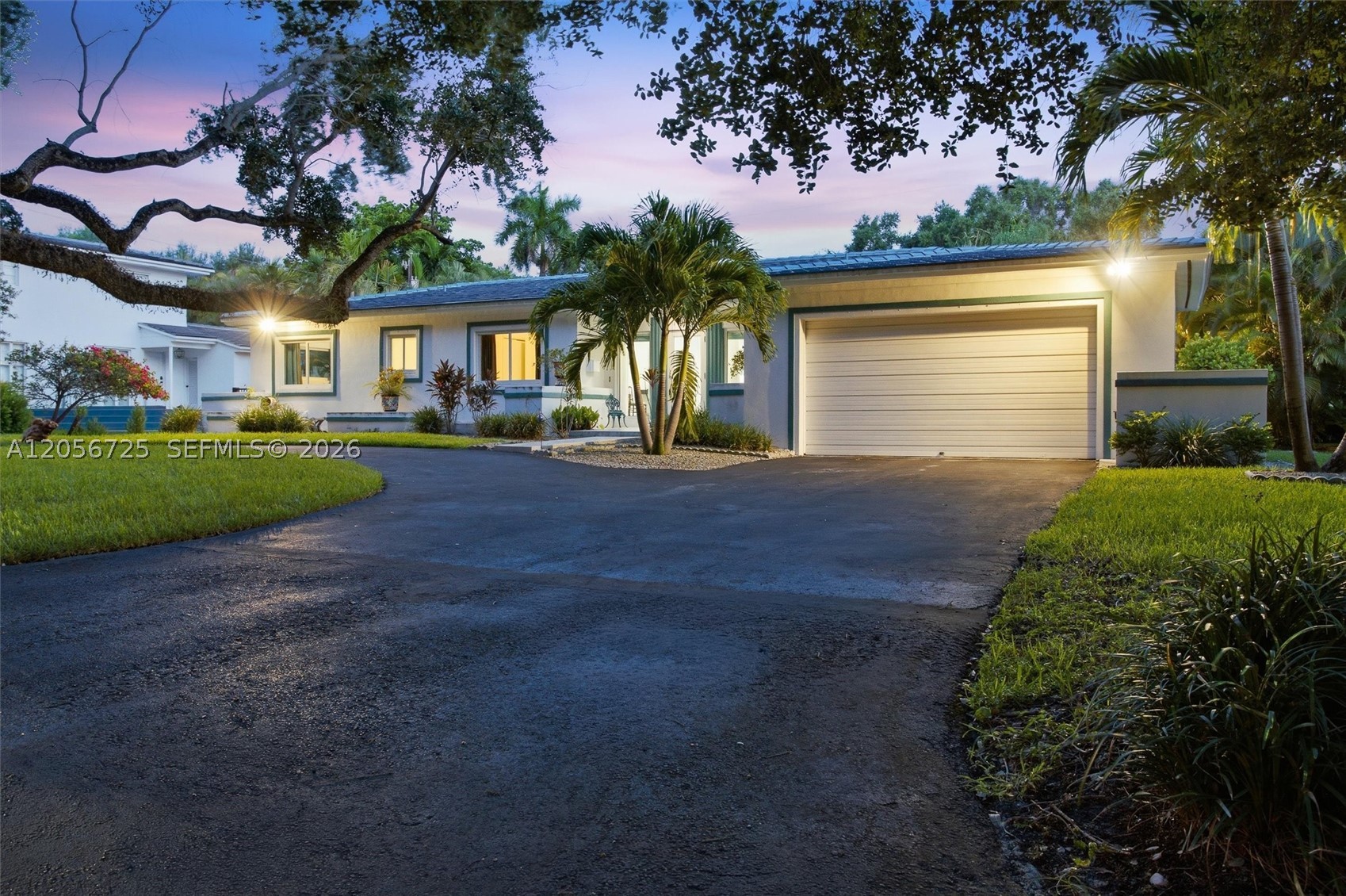 CORAL GABLES BISC BAY SEC - Residential