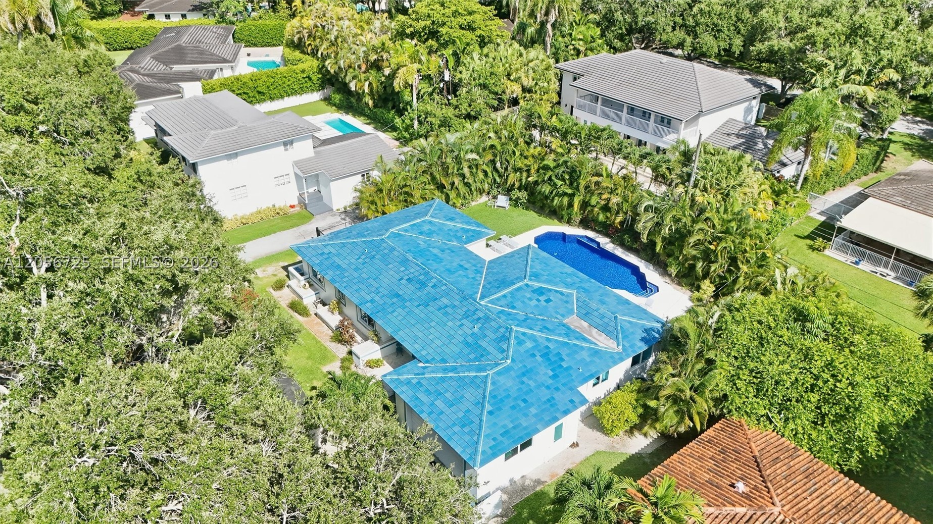 CORAL GABLES BISC BAY SEC - Residential