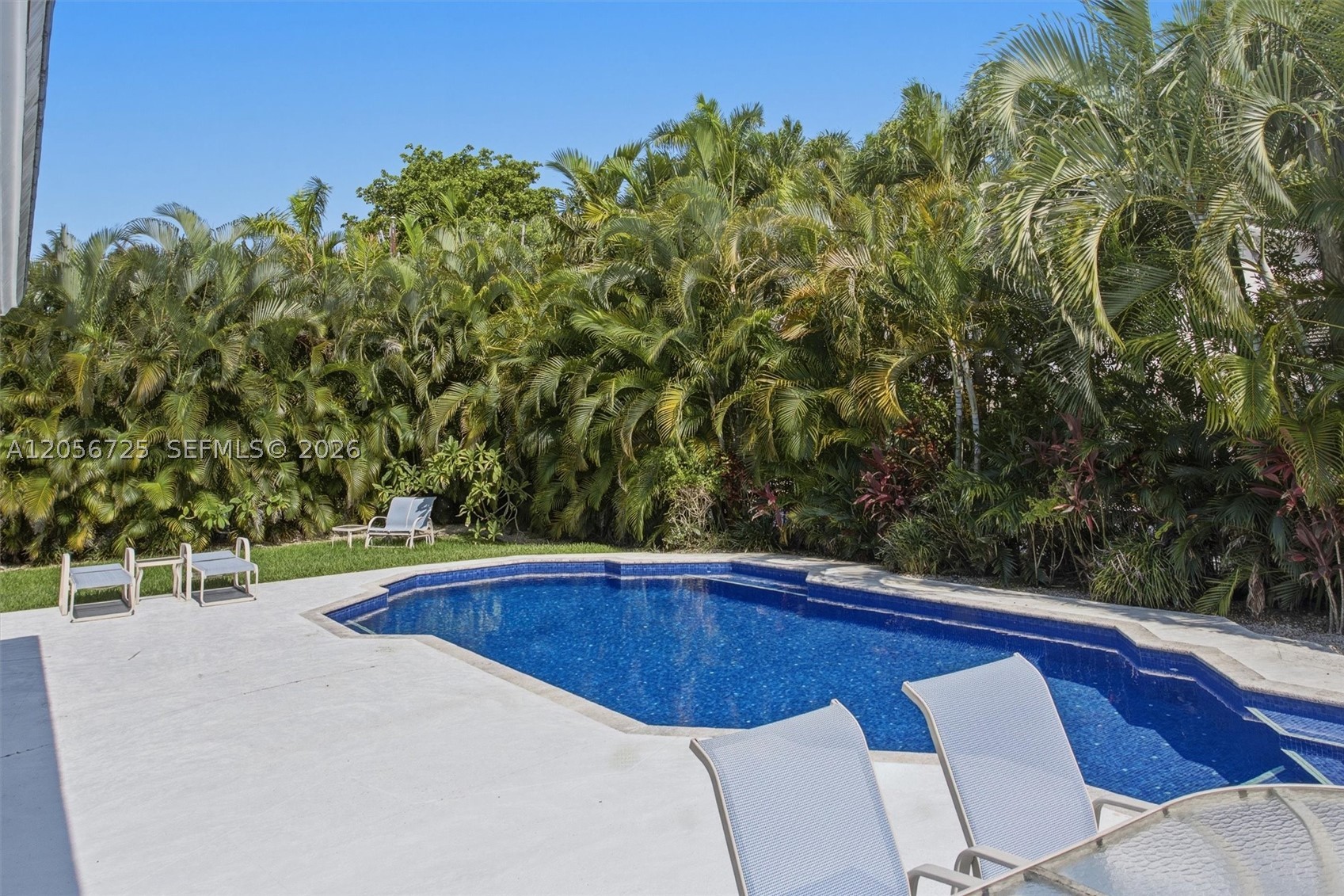 CORAL GABLES BISC BAY SEC - Residential