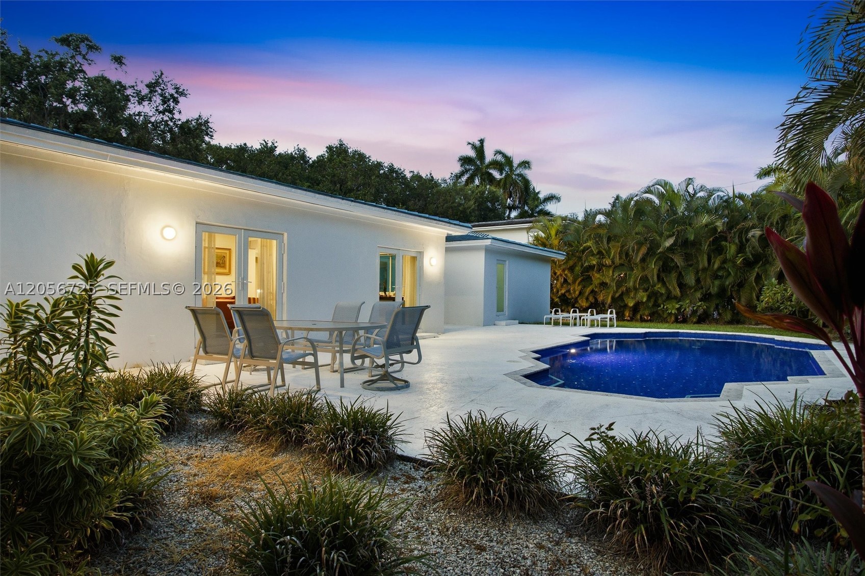 CORAL GABLES BISC BAY SEC - Residential