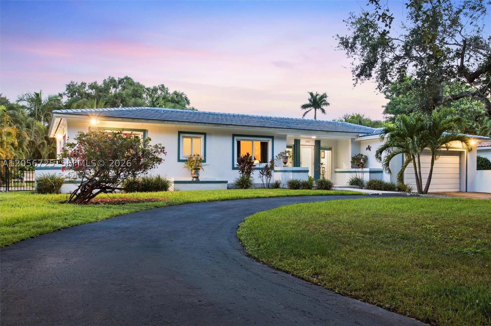 CORAL GABLES BISC BAY SEC - Residential