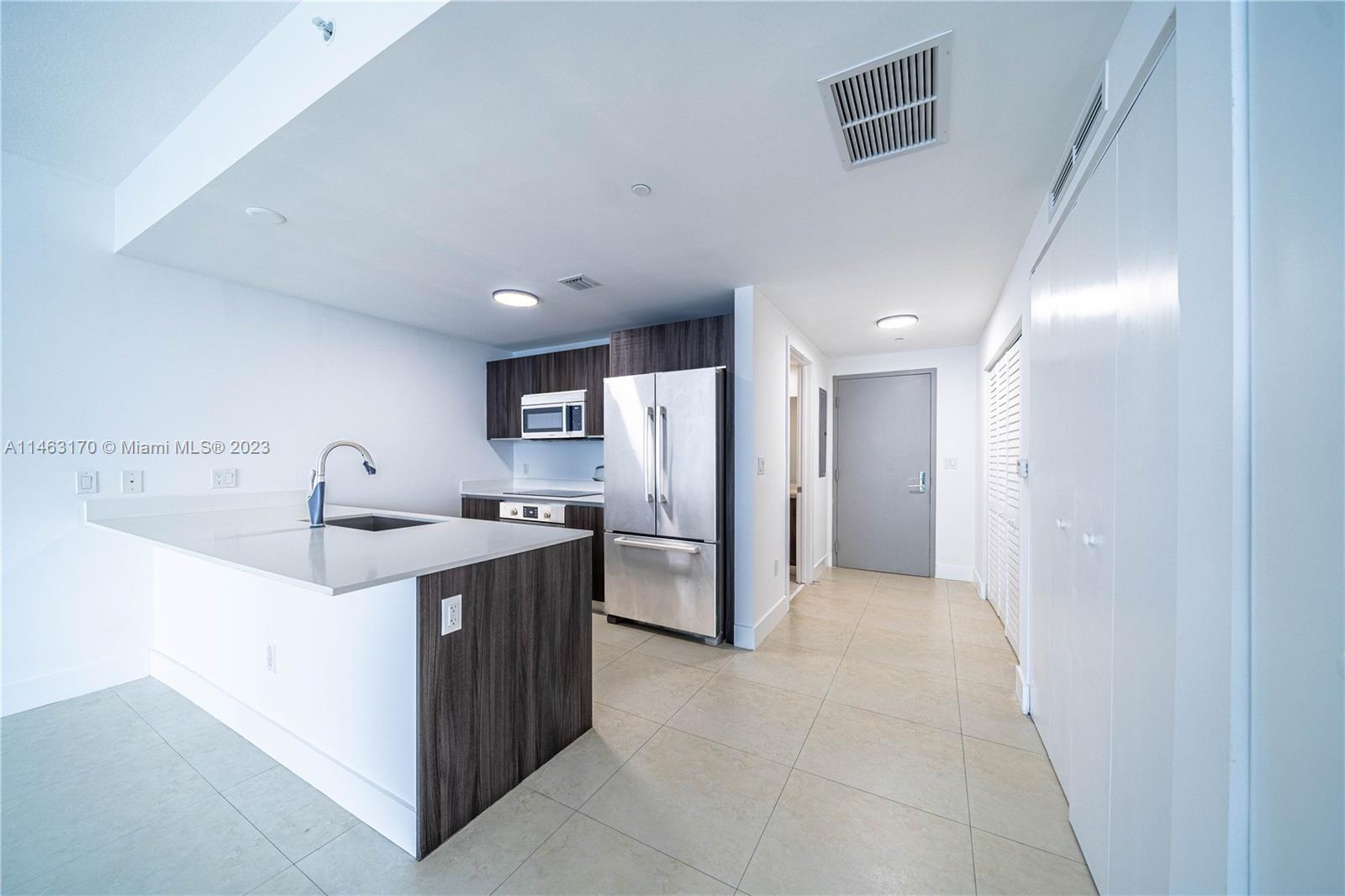 ARIA ON THE BAY CONDO - Residential