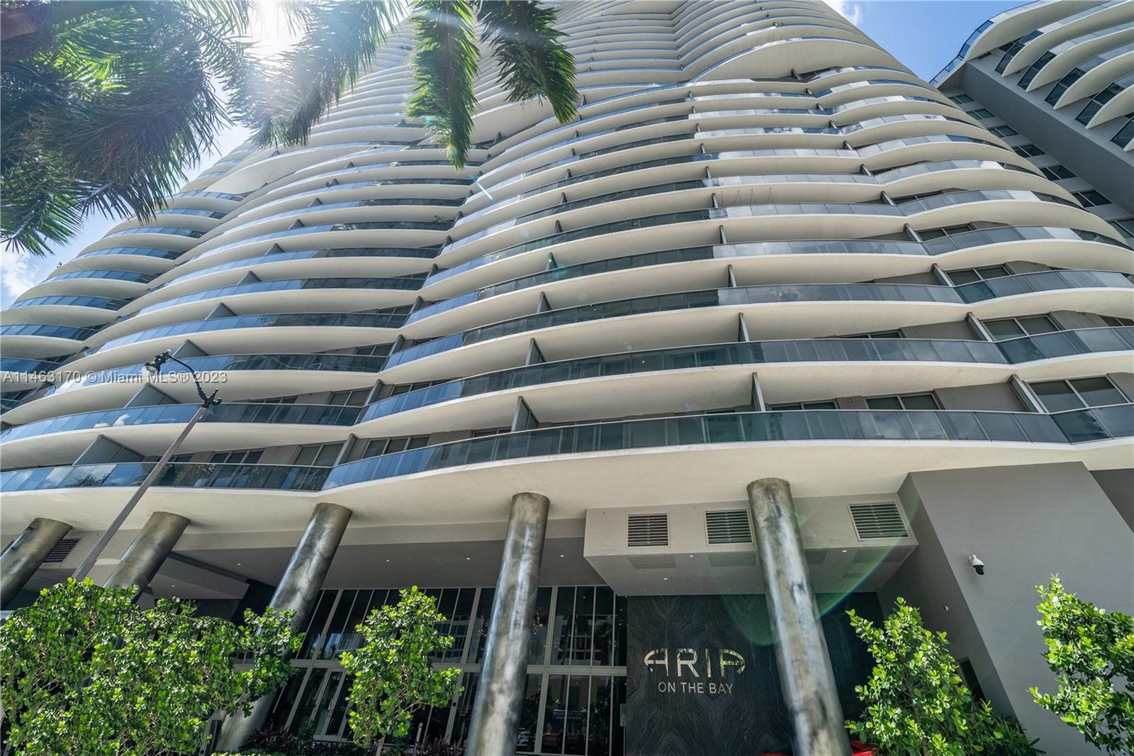 ARIA ON THE BAY CONDO - Residential