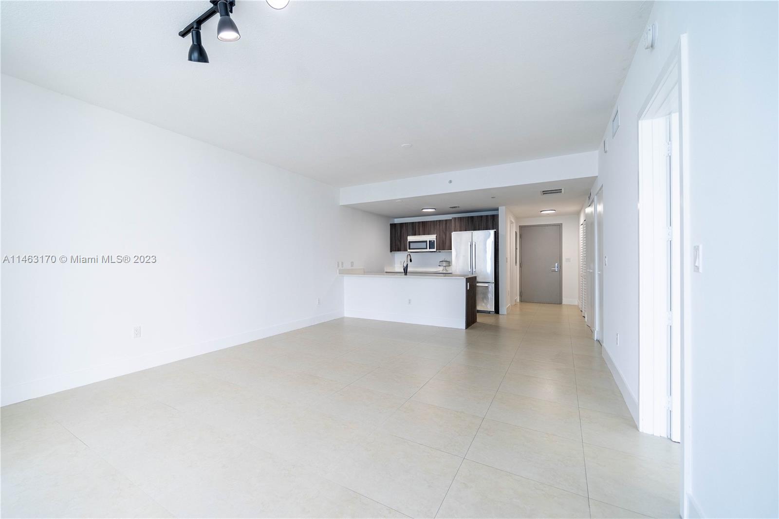 ARIA ON THE BAY CONDO - Residential