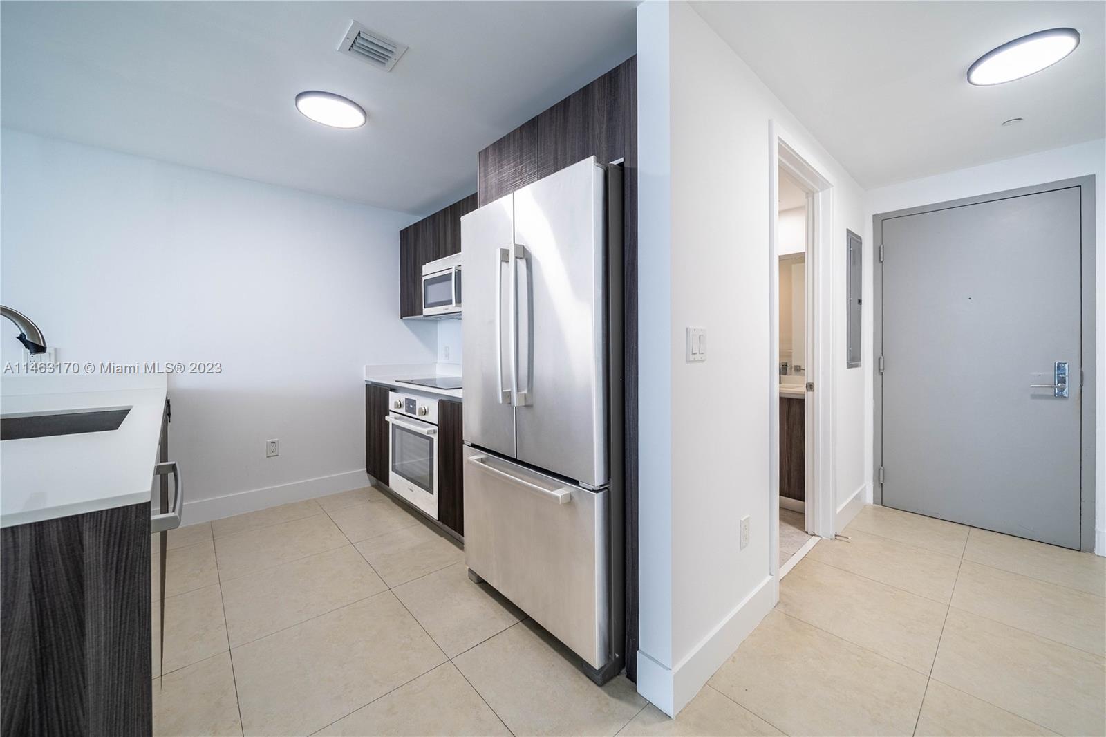 ARIA ON THE BAY CONDO - Residential