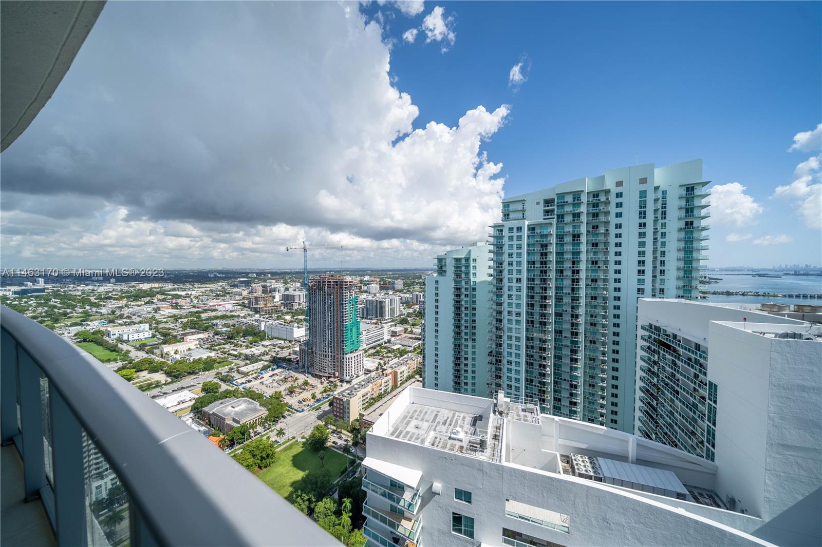 ARIA ON THE BAY CONDO - Residential
