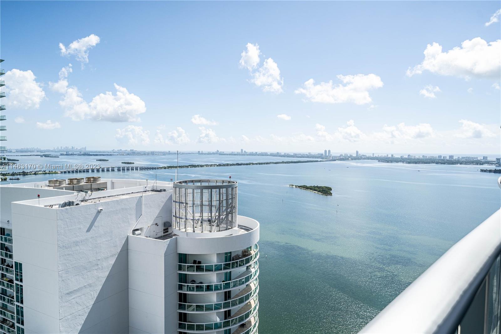 ARIA ON THE BAY CONDO - Residential