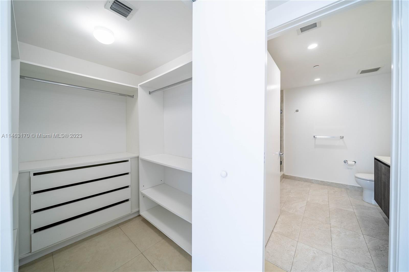 ARIA ON THE BAY CONDO - Residential