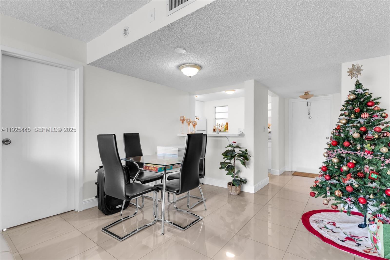 EL CONQUISTADOR NORTH CON - Residential