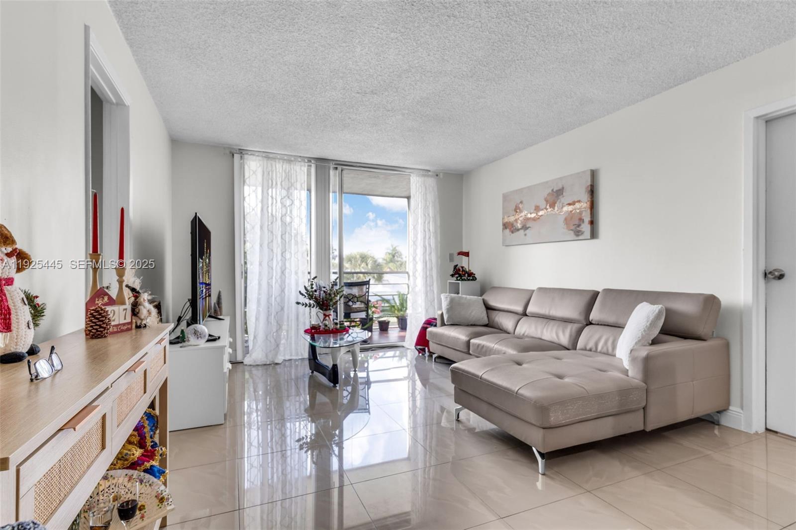 EL CONQUISTADOR NORTH CON - Residential