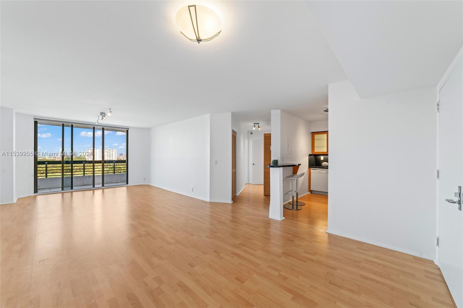 MYSTIC POINTE TOWER 600 C - Residential Lease