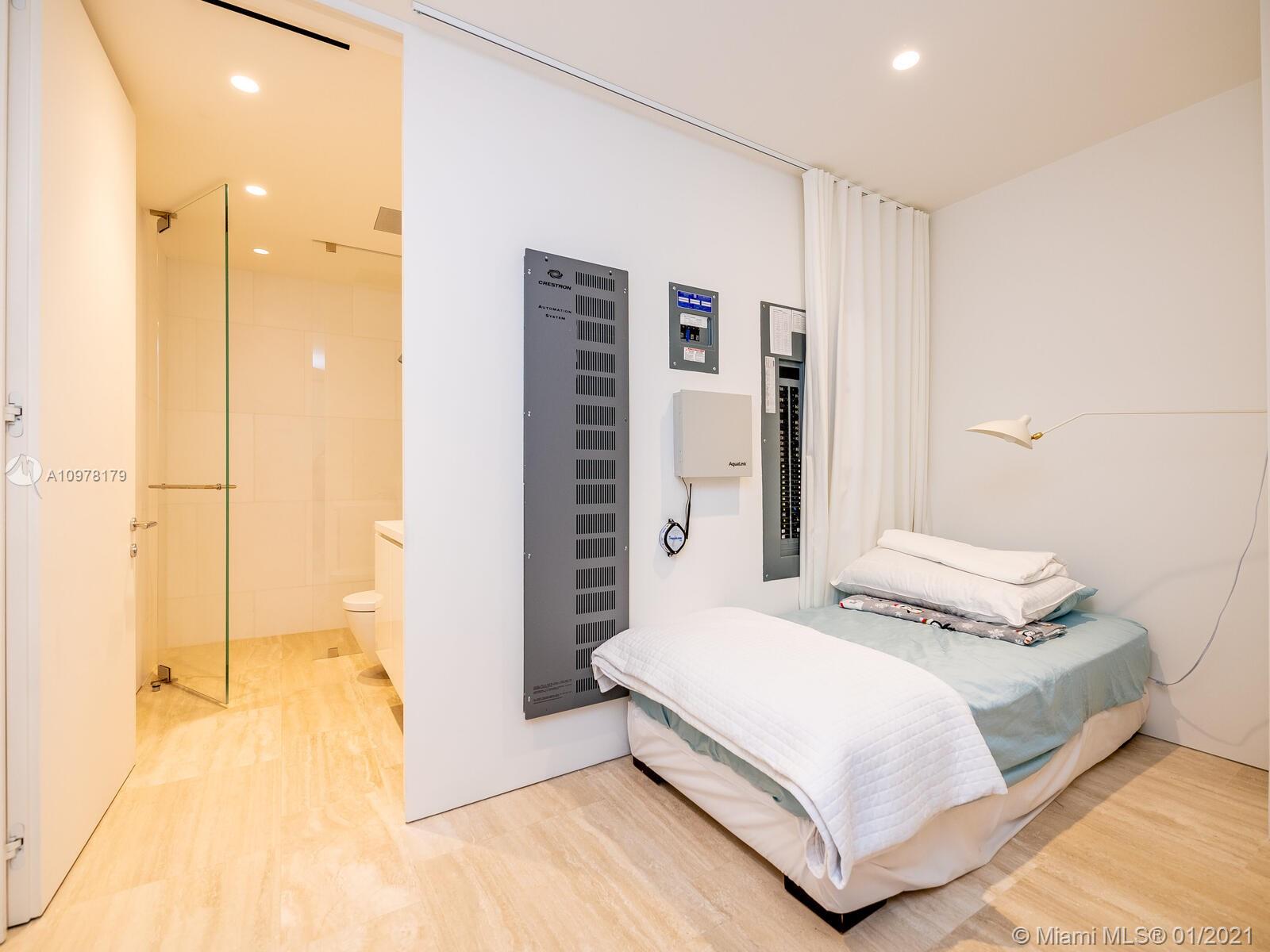 SURF CLUB CONDO - Residential