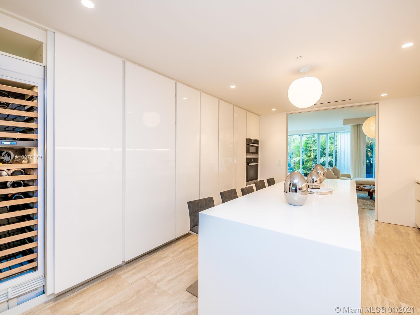 SURF CLUB CONDO - Residential