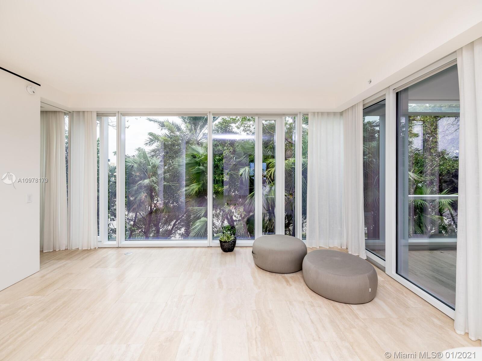 SURF CLUB CONDO - Residential