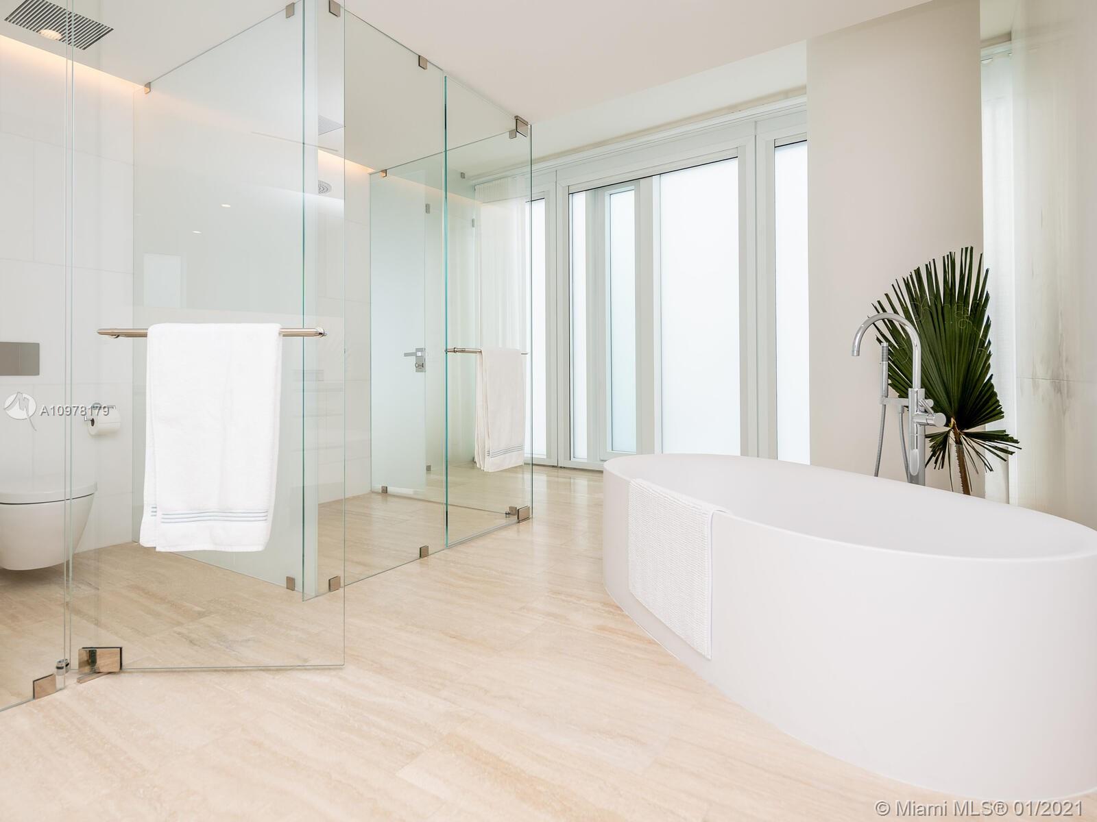 SURF CLUB CONDO - Residential