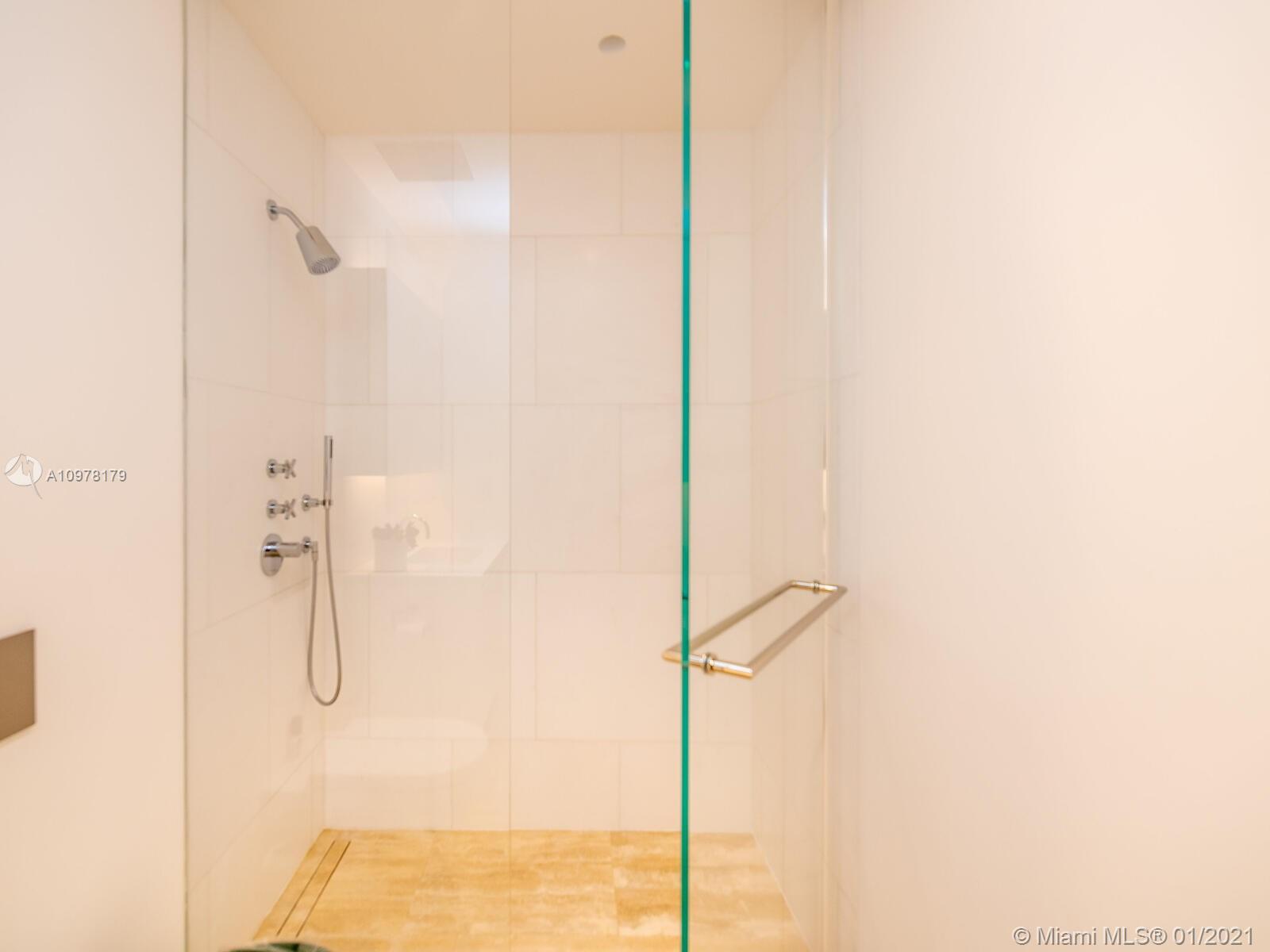 SURF CLUB CONDO - Residential