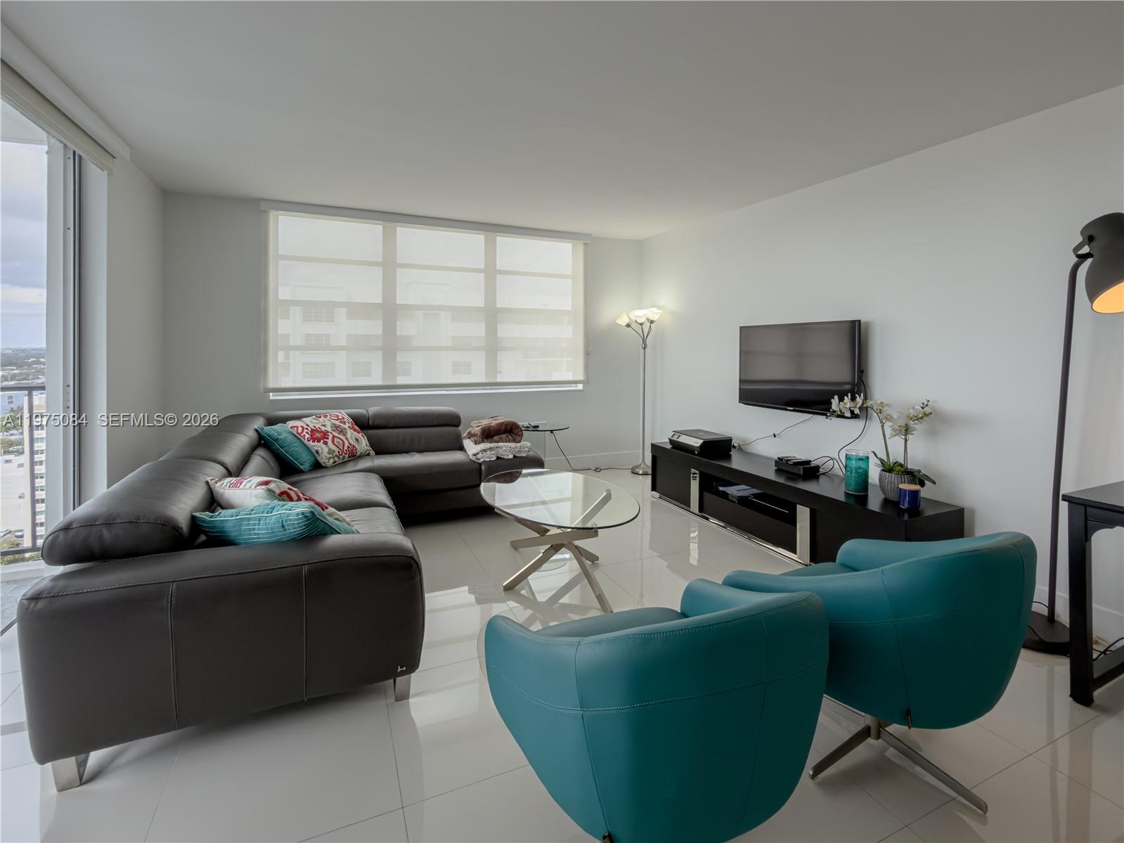 COMMODORE PLAZA CONDO - Residential