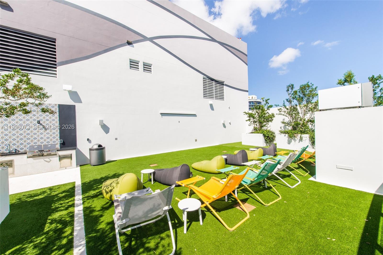1010 Brickell Condo - Residential
