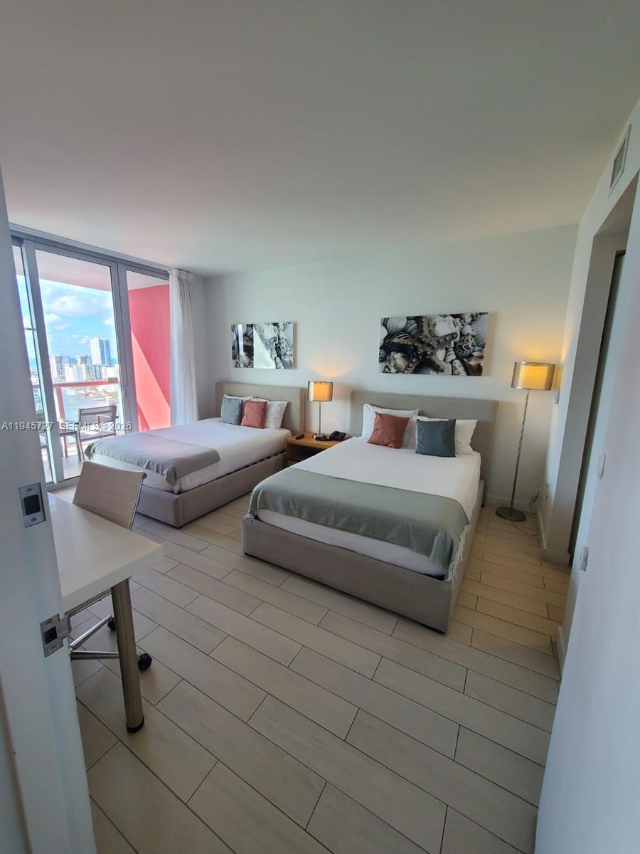 BEACHWALK CONDOMINIUM - Residential