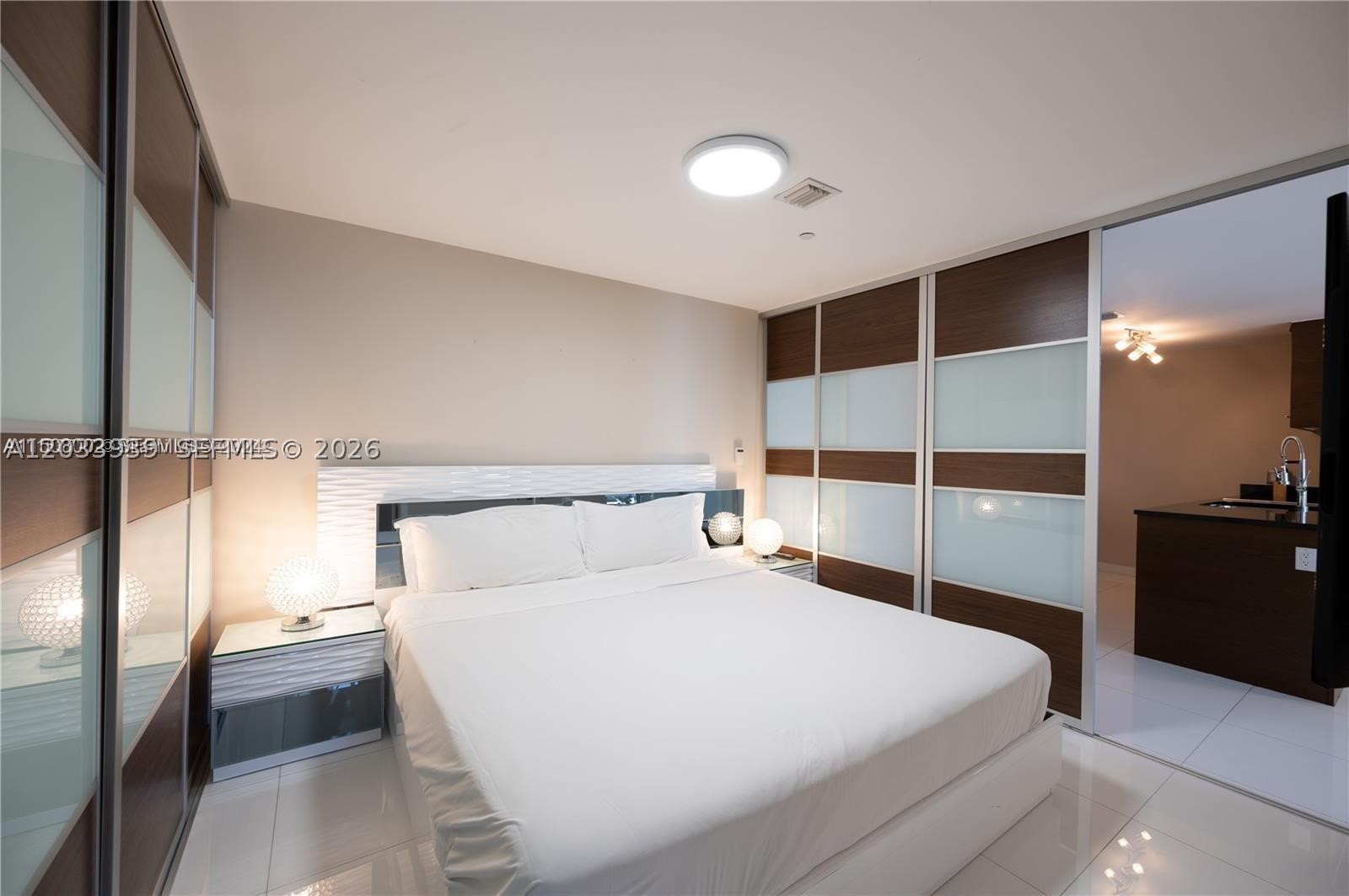 ICON BRICKELL CONDO NO 3 - Residential