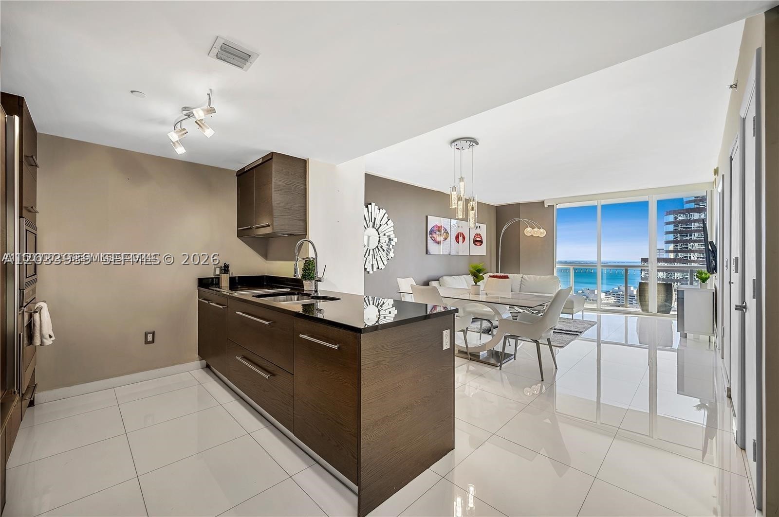 ICON BRICKELL CONDO NO 3 - Residential