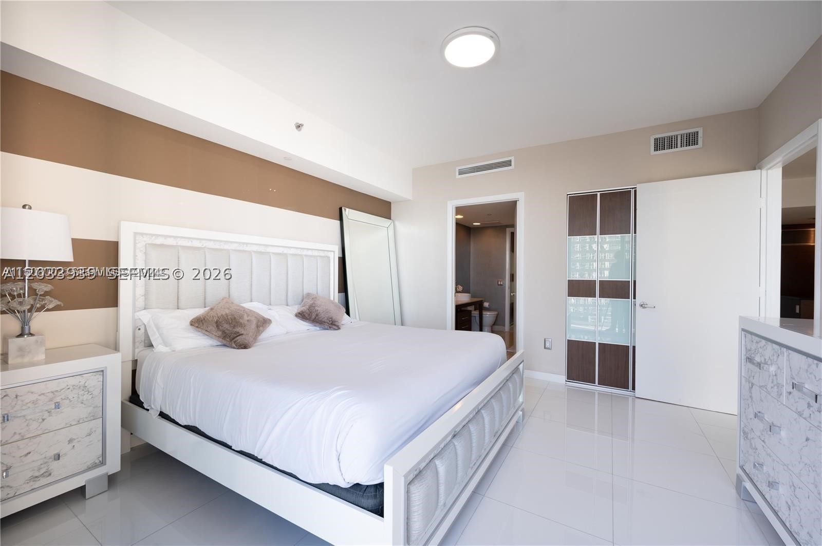 ICON BRICKELL CONDO NO 3 - Residential