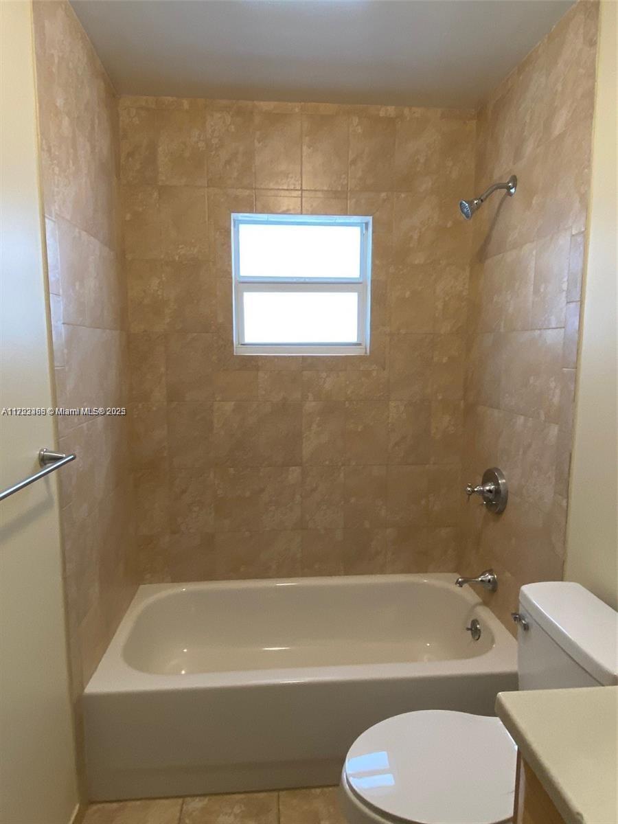 COUNTRY CLUB ESTATES SEC - Residential Lease